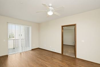 9’ Ceilings